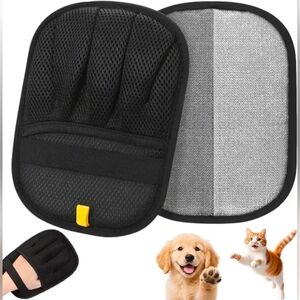 Pet Hair Removal Glove for Cats and Dogs - Electrostatic, Reusable Brush for Cou